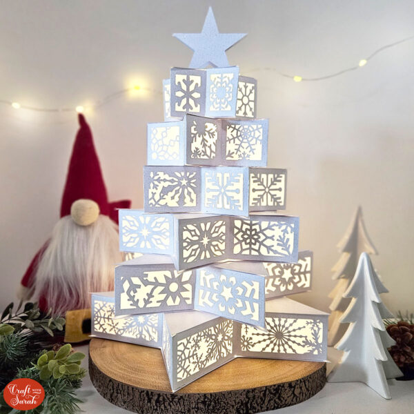 3D Star Tree with Snowflakes - Image 2