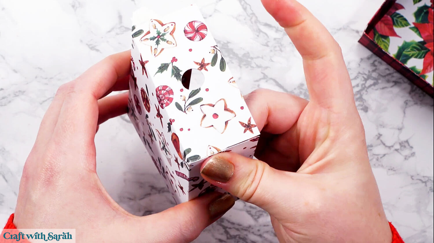 Gift box tutorial step 17