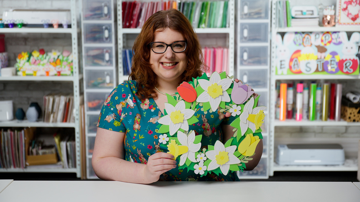 Giant Easter wreath Cricut craft